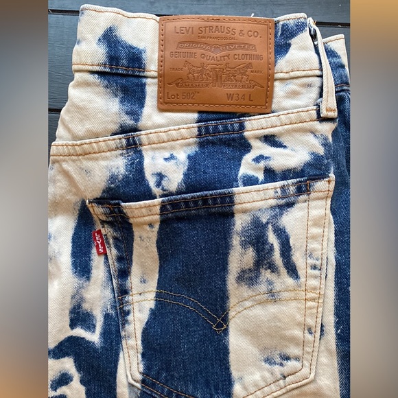 Levi Men’s Jean Shorts - Picture 3 of 4